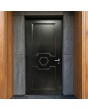 Schwarze Aluminiumtür im klassischen Design für Ihr Zuhause
