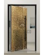 PIVOT B2 – Aluminium-Drehtür mit goldfarbenem Edelstahlblech verkleidet