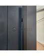 PIVOT RAIL4 - Aluminium-Drehtür mit vertikalen Lamellen aus Aluminiumprofilen