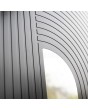 LIM V25 – Moderne Haustür mit geometrischen Fräsungen und Glas