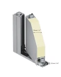 PIVOT C24 – Aluminium-Drehtür mit vertikalen Fenstern
